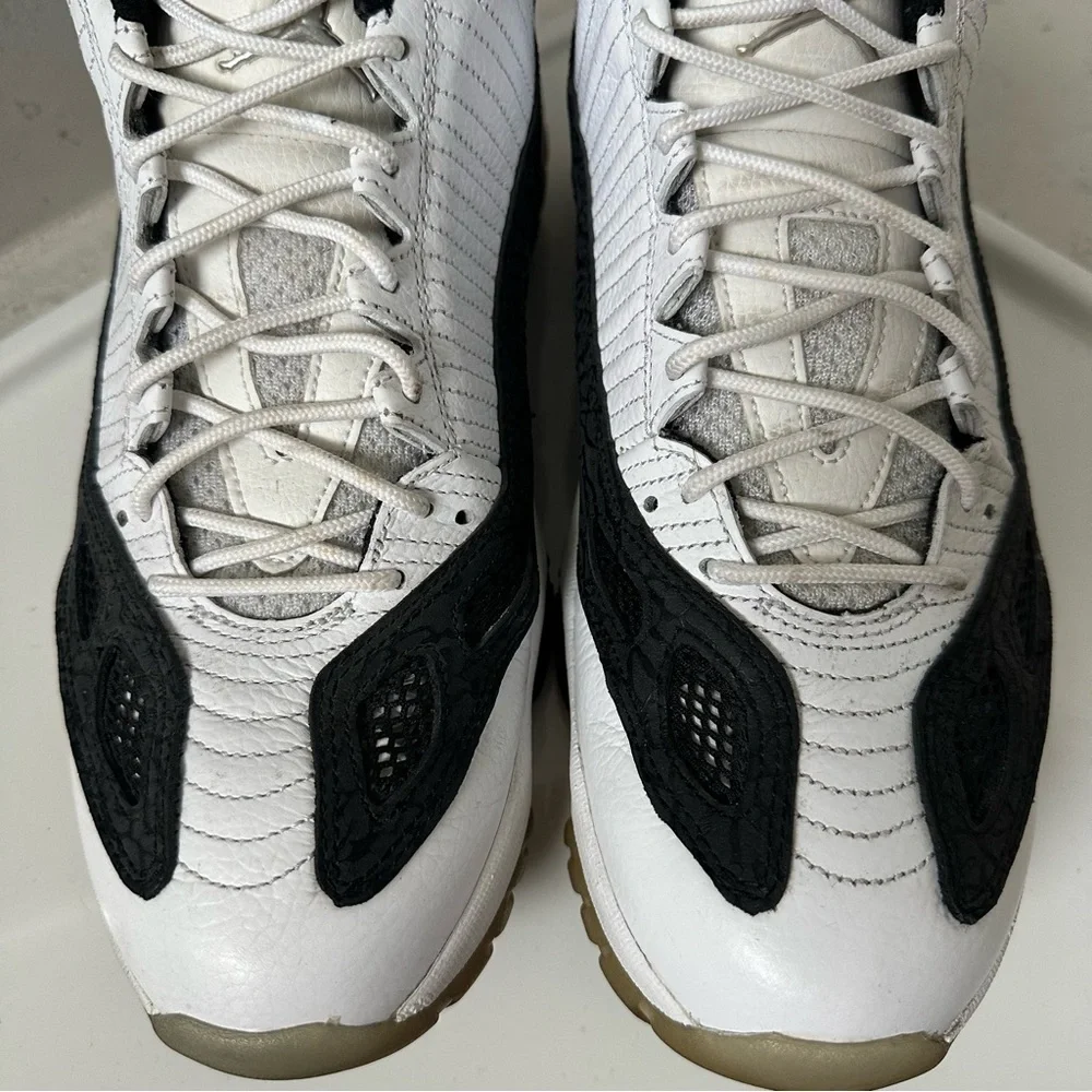 Nike Air Jordan 11 XI Retro Sneaker Size 11.5 Men
